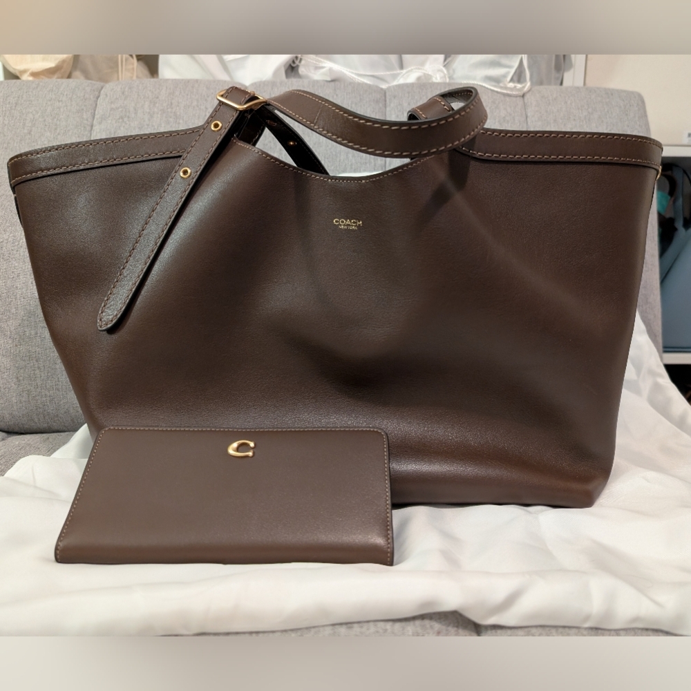 Coach Gramercy Maple Tote and Wallet Set